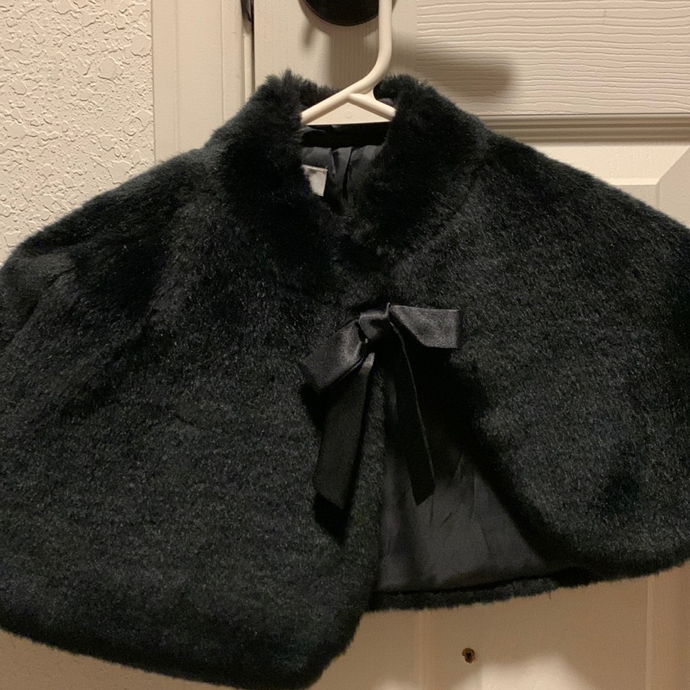 Little girls Amy Byer blk holiday shoulder wrap
